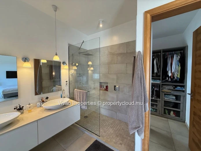 Luxueux appartement de 3 chambres à vendre à Balaclava dans le cadre du régime d'acquisition IRS, avec piscine commun...