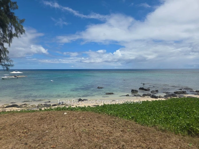Villas PDS de Luxe 3 Chambres en Suite à Vendre à Pointe aux Piments avec Piscine Privée