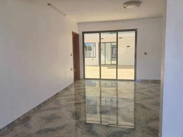 5 Bedroom Villa