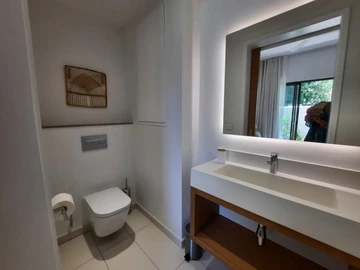 4 Bedroom Apartment