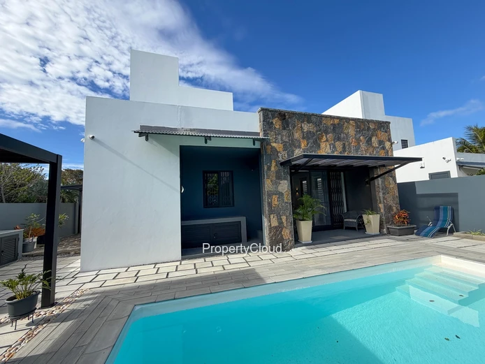 For Rent - A 300 Sqm 3-Bedroom Villa In Calodyne, Minutes Walk From The Beach
