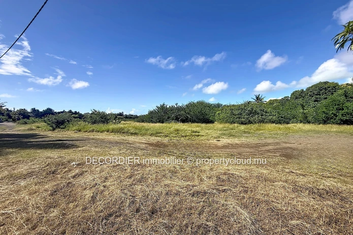 Terrain proche plage – Pereybère