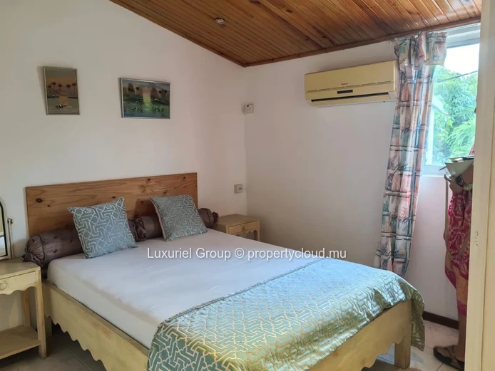 Tropical Comfort Meets Modern Living – Duplex Villa in Pointe aux Canonniers