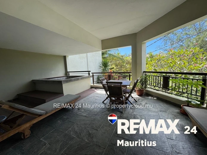 Cape Bay Living - 2-Bedroom En Suite Units with Private Jacuzzi