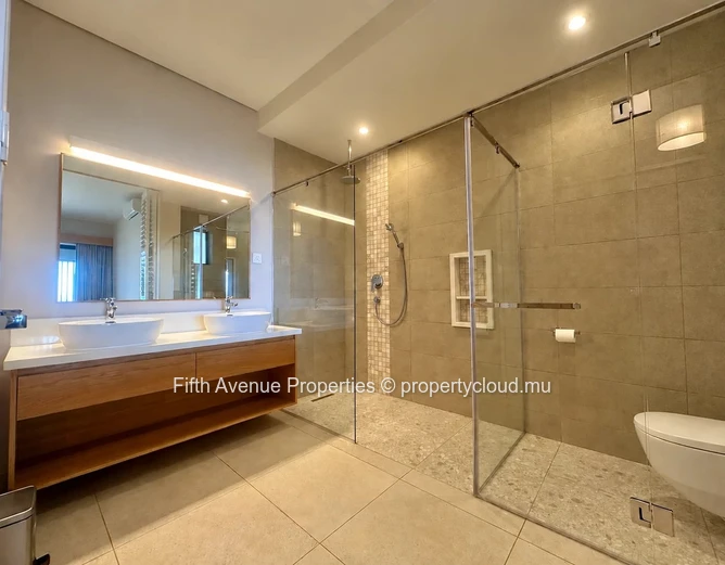 Belle Vue - 4 Bedroom Apartment with exceptional view