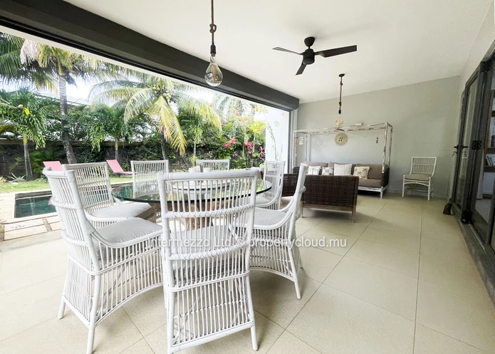 Villa à louer Bain Boeuf – 3 chambres en suite, piscine privée, charges comprises | Grand Baie, Maurice