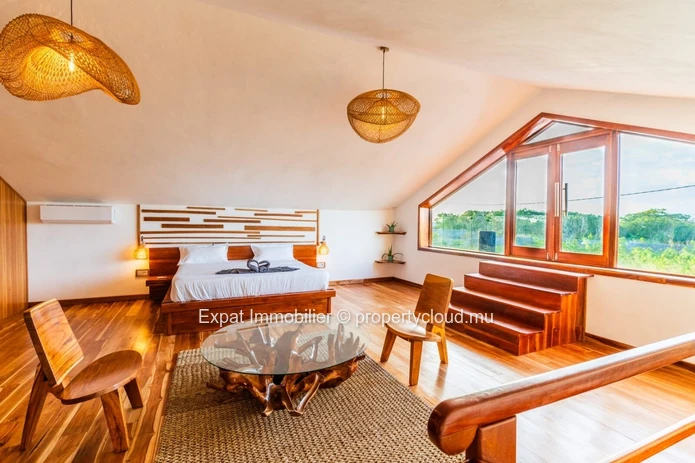 Tropical Villa With 4 Suites, Panoramic Rooftop Terrace And Swimming Pool – Grand Baie