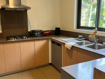 4 Bedroom Townhouse, Duplex