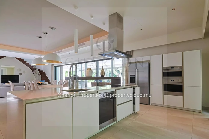 Villa de 5 chambres - L’Expression ultime du luxe tropical