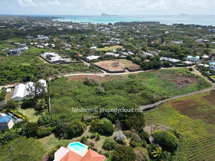 Terrain résidentiel 2548m² proche plage 
