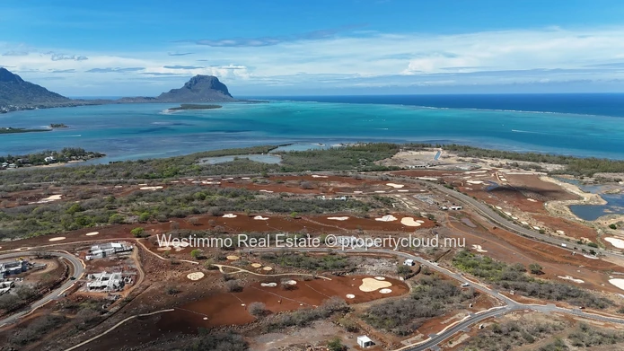 Spacious 1,640m² Land for Sale in Rivière Noire, Open to Non-Mauritians