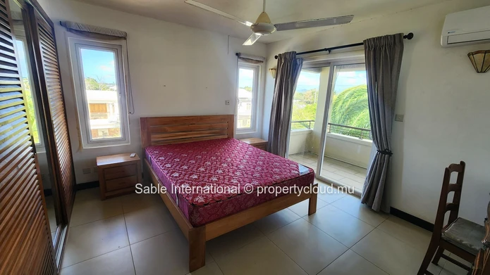 3 bedroom Penthouse with rooftop and great views.