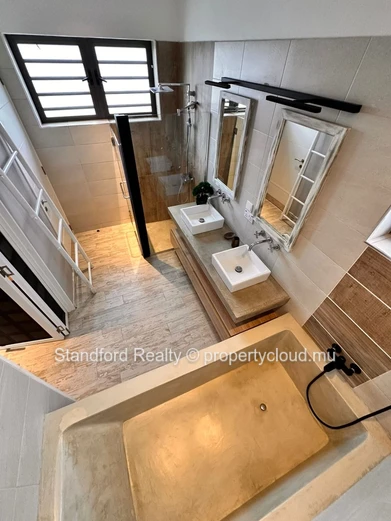 Villa de 4 chambres à louer à Royal Park, Balaclava