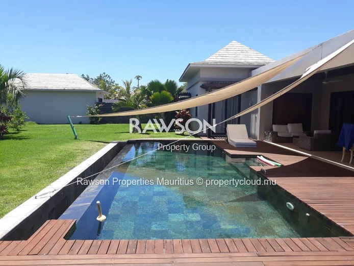 Villa - 4-Bedrooms | Pool & Garden | Secure Residence | Pereybere | €4,000