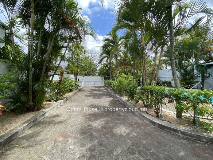 Villa 4 chambres avec piscine à louer à Trou aux Biches