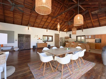 4 Bedroom Villa