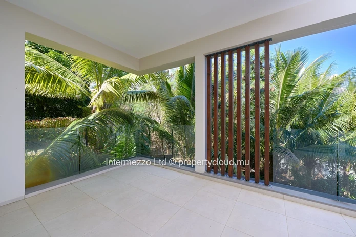 Appartement à Vendre Pointe aux Canonniers – Rooftop Privatif avec Piscine, Vue Mer, Résidence Premium | Accessible É...