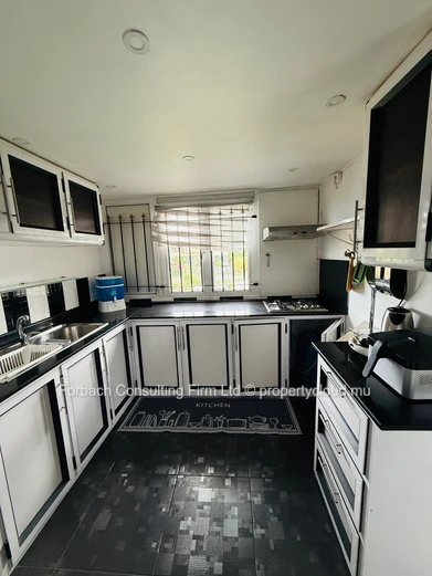 Maison de deux chambres au premier étage 