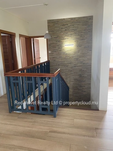 Luxury 4-Bedroom Furnished House for Rent – Le Bout du Monde, Ebène – 390 m²