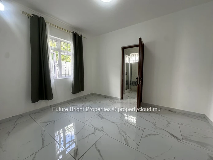 Duplex de 4 chambres à vendre à Plaine Magnien