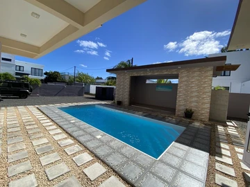 5 Bedroom Villa