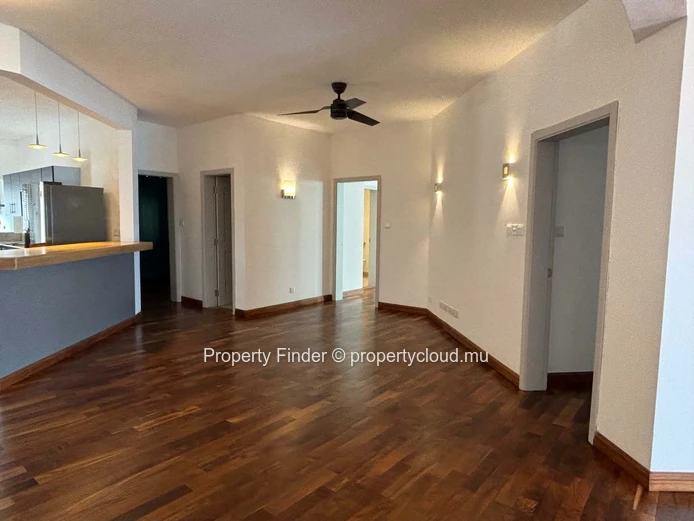 Charming Ground-Floor Apartment with Lagoon and Le Morne Views in Black River