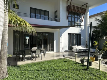 4 Bedroom Villa