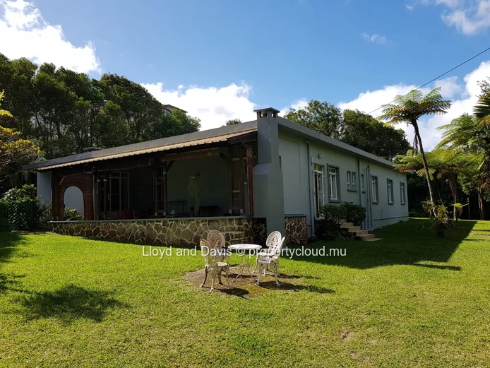 Versatile Residential Estate with Main House & Independent Cottage