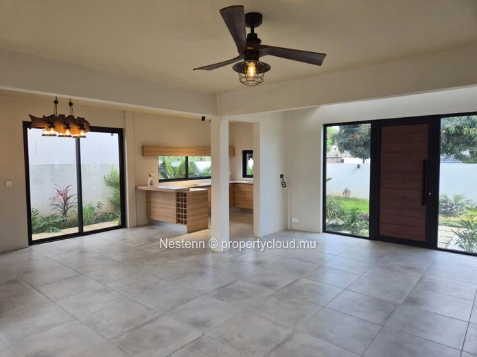 Villa moderne de 4 chambres 