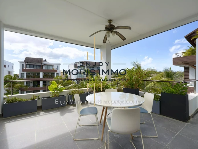 Appartement de prestige 3 chambres à vendre – Trou aux Biches | 180 m² | Accès plage à pied | Piscine lagon
