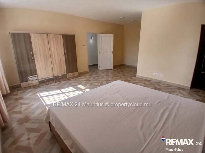 Spacious 4-Bedroom Villa with Private Pool - Calodyne 2 En-Suite Bedrooms | Pets Welcome | Ideal Fam