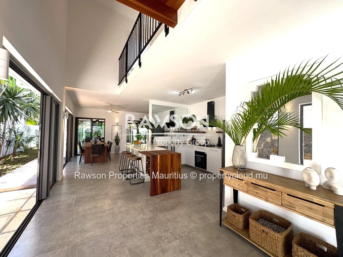 Elegant 3-Bedroom Townhouse With Private Pool |Mont Choisy | Secure Residence | Mauritian Citizens