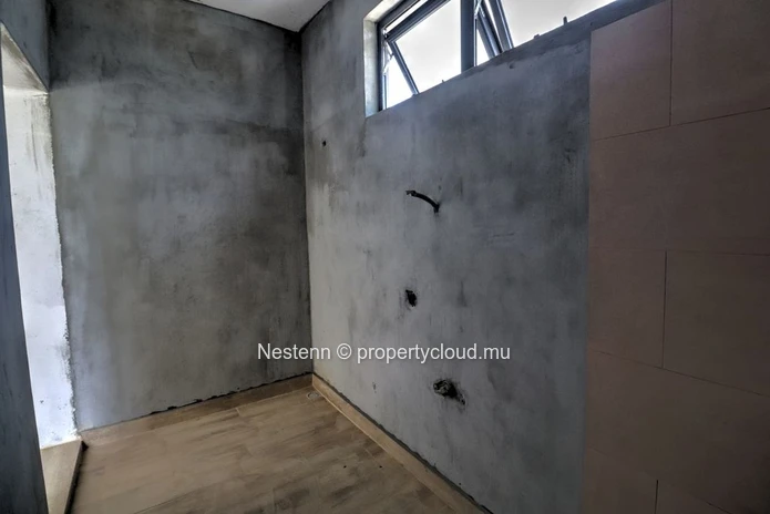 Modern duplex villa with 3 bedrooms close to amenities.