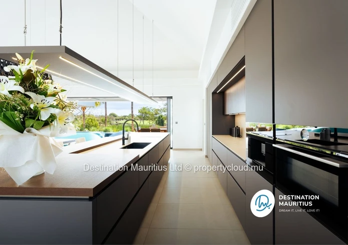 Exceptional Villa on Mont Choisy Golf