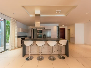 Townhouse, Duplex de 3 Chambres