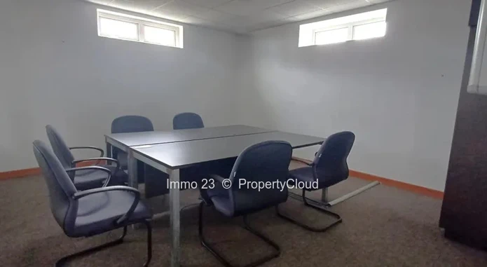 Bureau - 270m2 - Quatre Bornes - Ref. BU98317LO