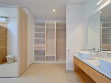 4 Bedroom Apartment