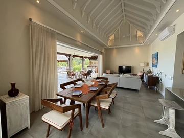 4 Bedroom Villa