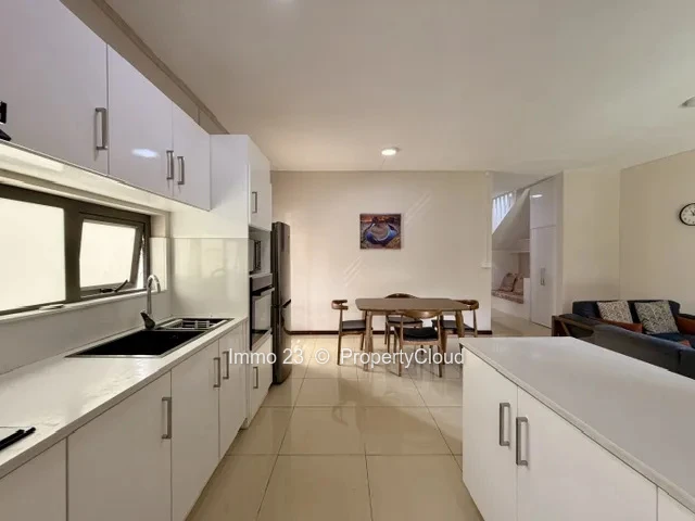 Duplex - 3 chambres - Eb00e8ne - Ref. DU67702LO