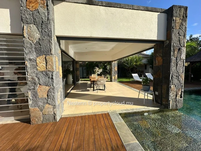 Modern villa of 4 bedrooms