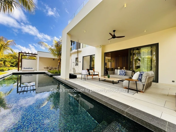 Signature Villa Within An Iconic 5? Beachfront Resort