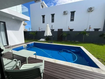 4 Bedroom Villa