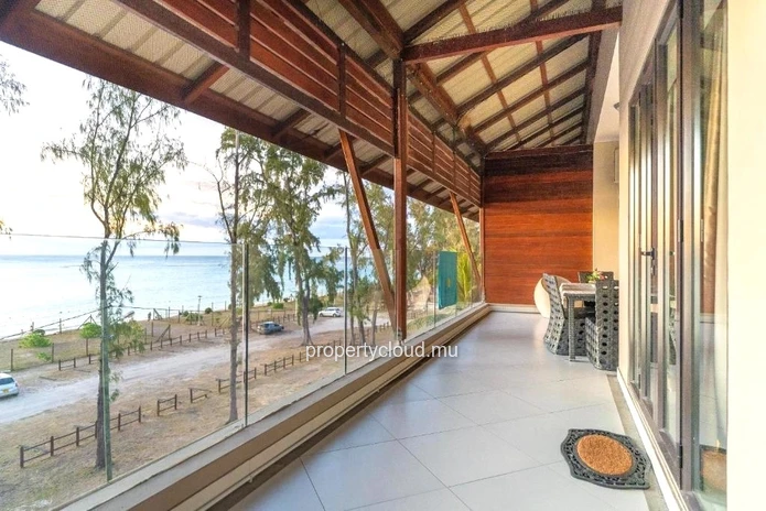 For Rent – Seafront Apartment in Flic en Flac, Mauritius