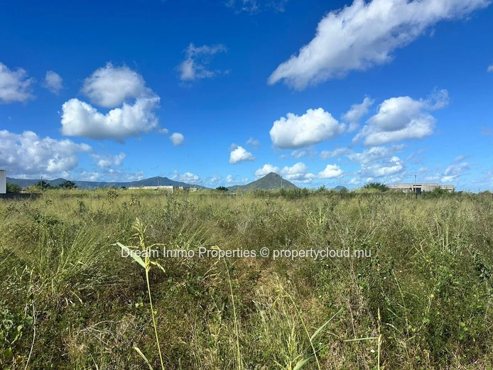 Appartements modernes de 3 chambres avec vue montagne à Flic en Flac – Ile Maurice