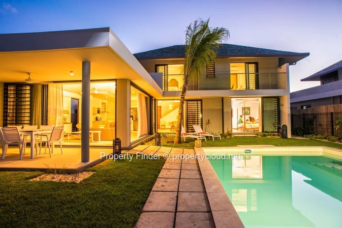 Villa de Luxe 3 Chambres avec Piscine Privée à Rivière Noire