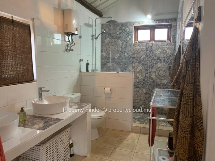 2 propriétés à vendre à Chamarel