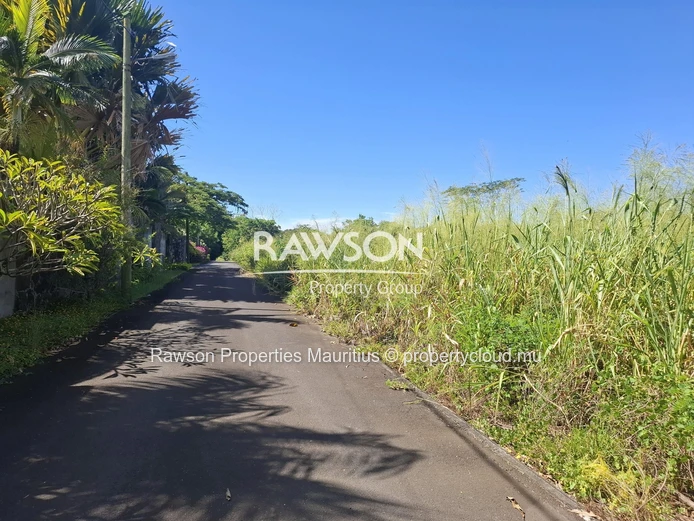 Terrain Résidentiel D’Exception À Vendre À Forêt D’Aruty – Petit Raffray