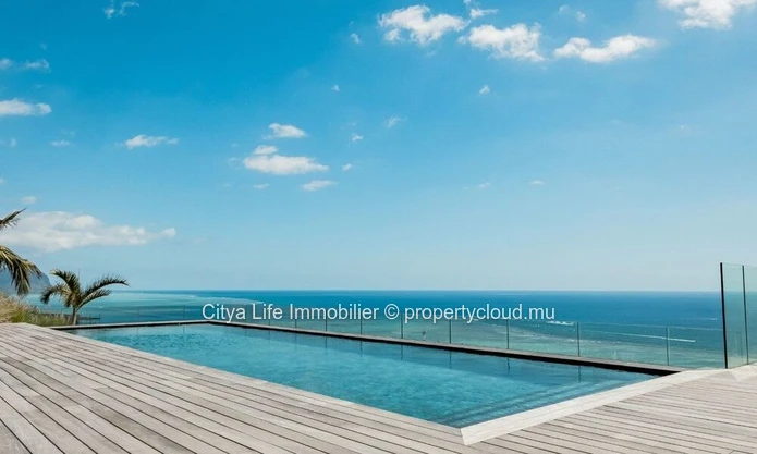 Villa de prestige 4 chambres avec piscine à vendre à Rivière Noire
