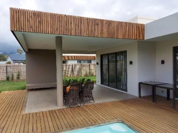 4 Bedroom Villa