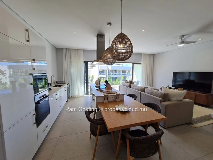 Élégant penthouse de 2 chambres avec terrasse rooftop privée et bassin de rafraîchissement | La Pointe Phase 2 | Poin...